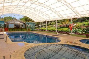 בית מלון כפרי Fondavela