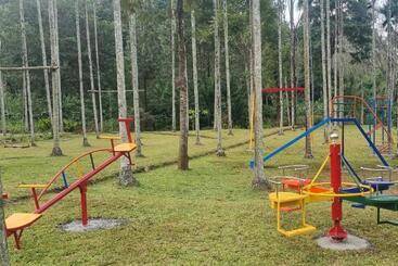 酒店 Whispering Willows