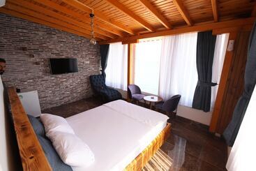 Mose Restoran Motel Beach