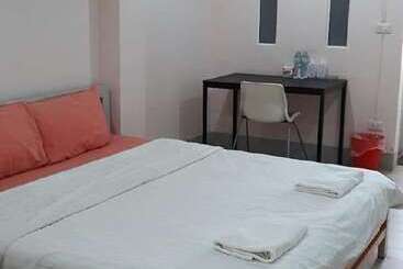 ホテル Chawalee Place