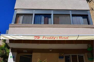 旅馆 Freddy S
