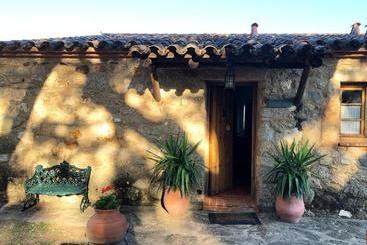 Apartamentos Rurales La Macera