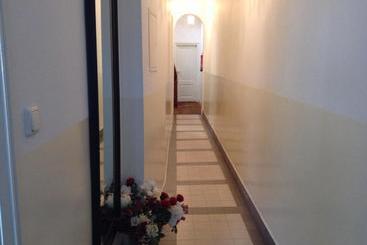 تختخواب و صبحانه Truelove Guesthouse
