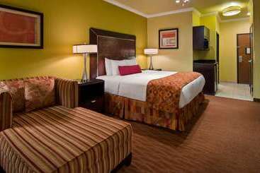 ホテル Best Western Plus Christopher Inn And Suites