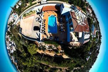 Отель Villa Welwitshia