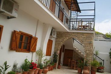 Kontoyiannis House