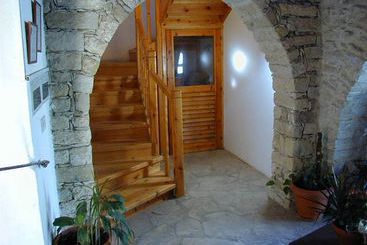 Kontoyiannis House