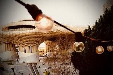 مسافرخانه Joy Setas Coworking