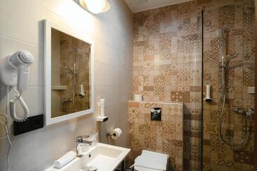 住宿加早餐  Dominium Pincészet és Panzió