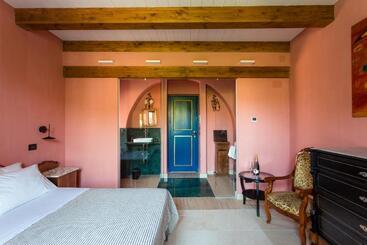 بنسيون Palazzo Previtera