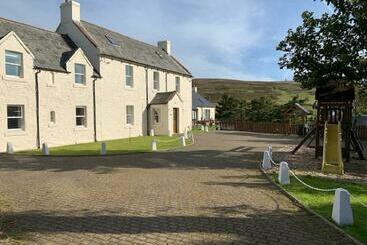 مبيت وإفطار Belton House Holiday Home