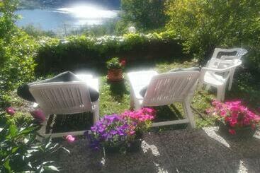 ベッドアンドブレックファースト La Finestra Sul Lago