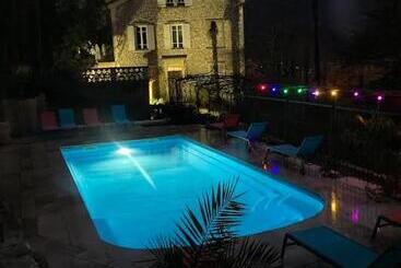 مبيت وإفطار Les Horizons 800m Centre Ville Nyons Piscine Chauffée