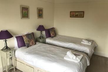 مبيت وإفطار Rie S Retreat