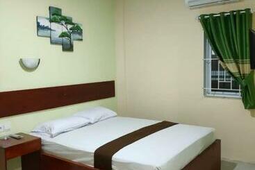 هتل Wisma Cemara Dumai