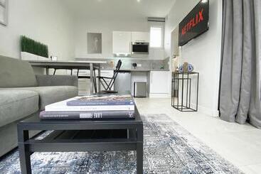 Апарт-отель Standinghouse Marmande Centre