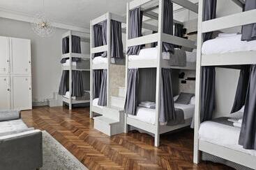 Auberge Hôtelière The Host   Web Check In