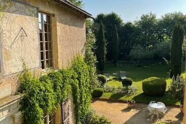 مبيت وإفطار Clos Saint Léonard