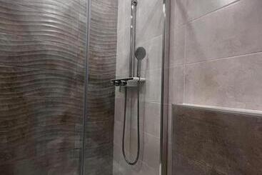 ベッドアンドブレックファースト Roomscarli