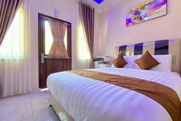 בית מלון כפרי Homestay Banteng Adventure Dieng Mitra Reddoorz