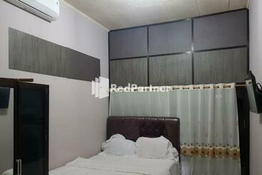 هتل Homestay Lotus Bangka Mitra Reddoorz