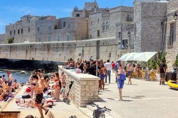 پانسیون Room 20   Piccola Camera In Pietra Bianca