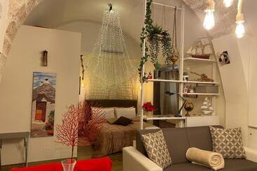 تختخواب و صبحانه Cà De Mess