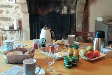 تختخواب و صبحانه Chambre D Hôtes La Thibaudière