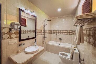 تختخواب و صبحانه Ocean Lilly Inn