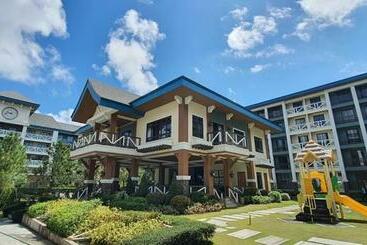 هتل آپارتمان Summer10th Pinesuites Scandi Minimalist Deluxe