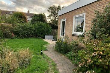 住宿加早餐  De Zwarte Ruiter