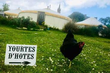مبيت وإفطار Les Yourtes D Hôtes