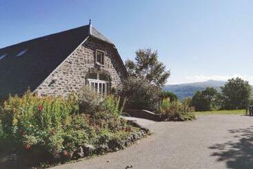 تختخواب و صبحانه Maison D Hôtes La Grange
