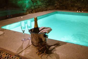 호텔 El Forn De Freixenet Con Servicios De Un