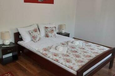 پانسیون Casa Emy