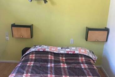 膳宿费 Grauhlet Centre