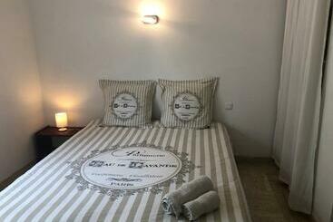 צימר Chambre Pratique Avec Wc Et Vasque Attenant Du Rucher Naturaile