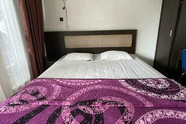 בית מלון כפרי Arwana Safari Puncak Redpartner