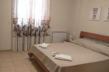 פנסיון Dabliu House