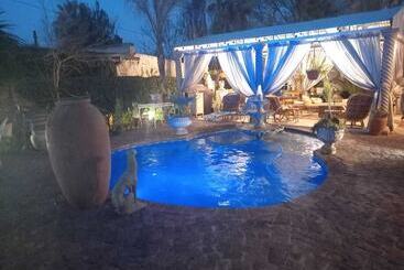 بنسيون Michaelangelo Guest House