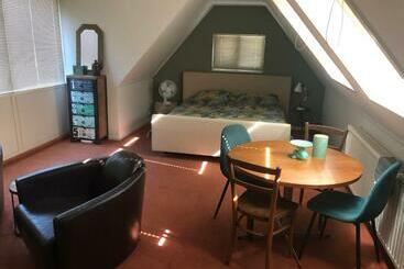 B&b Aan De Hoofdkade