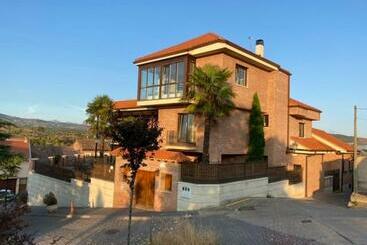 تختخواب و صبحانه Casa Rioja Relax