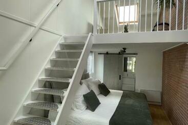 مبيت وإفطار Logeren Bij Grea