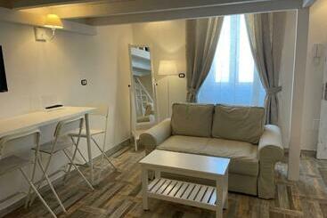 تختخواب و صبحانه Relais Medea