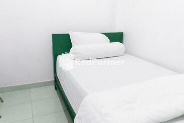 호텔 Kayra Homestay Syariah @ Frans Seda Kupang Redpartner