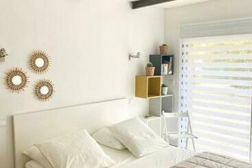 پانسیون Chambre Indépendante Avec Terrasse Privée Et Piscine