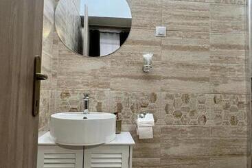 Пансион Homeland Center Cluj