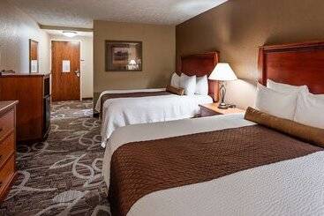 בית מלון כפרי Best Western Plus Mid Nebraska Inn & Suites