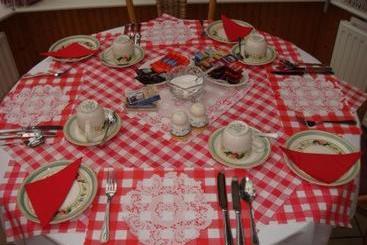 هتل Brookville House