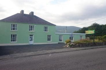 בית מלון כפרי Paddy S Palace Dingle Peninsula
